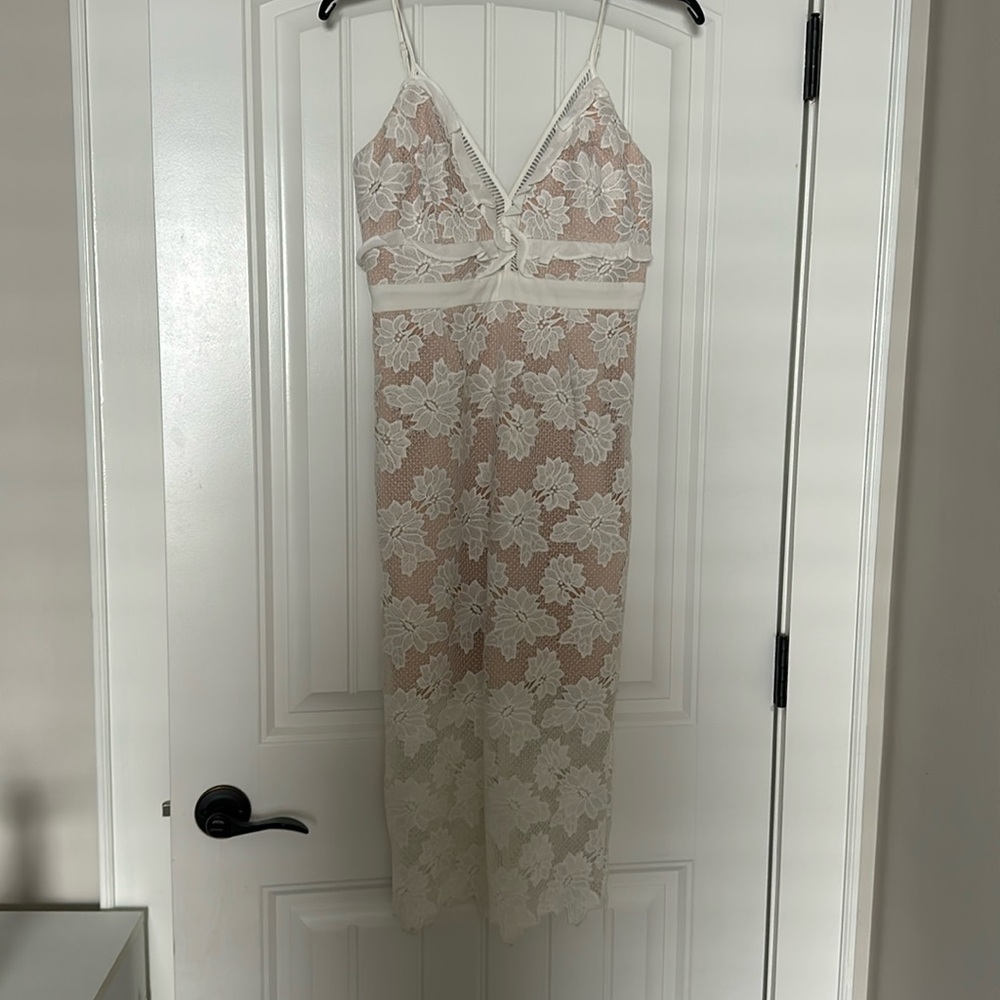 White lace dress
